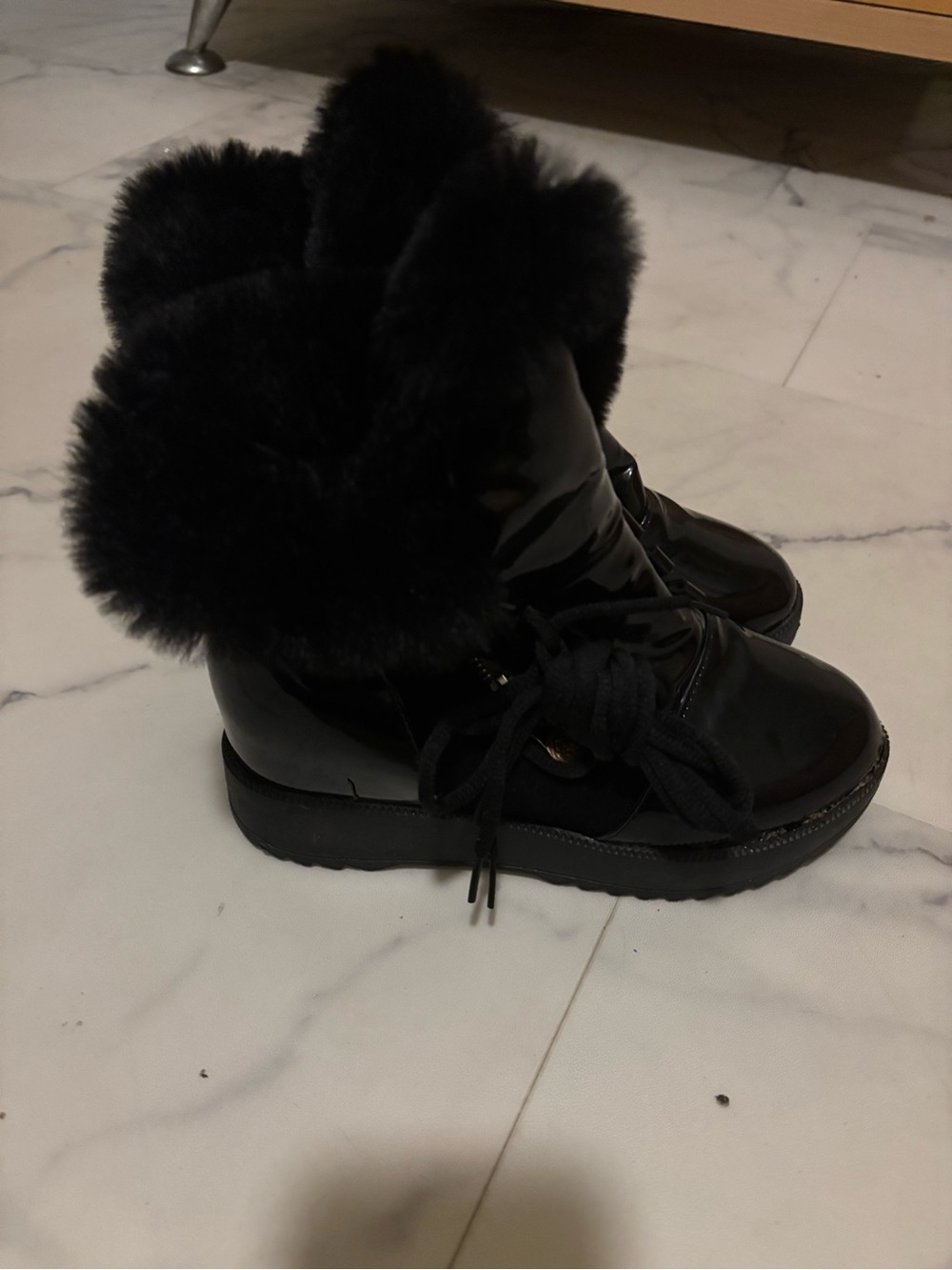 Kids Black Fur-Trim Snow Boots(Read full description)
